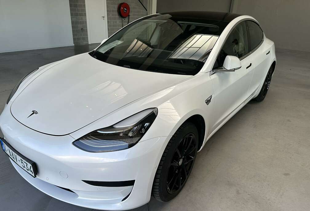 Tesla 44 kWh Standard Plus