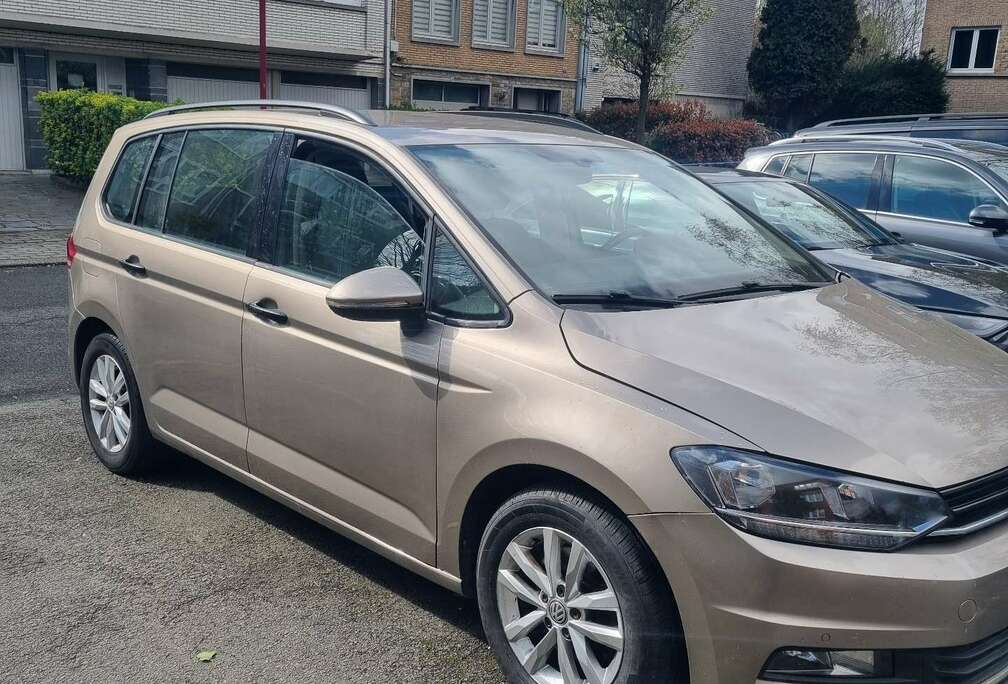 Volkswagen 1.6 TDi 5 place full option