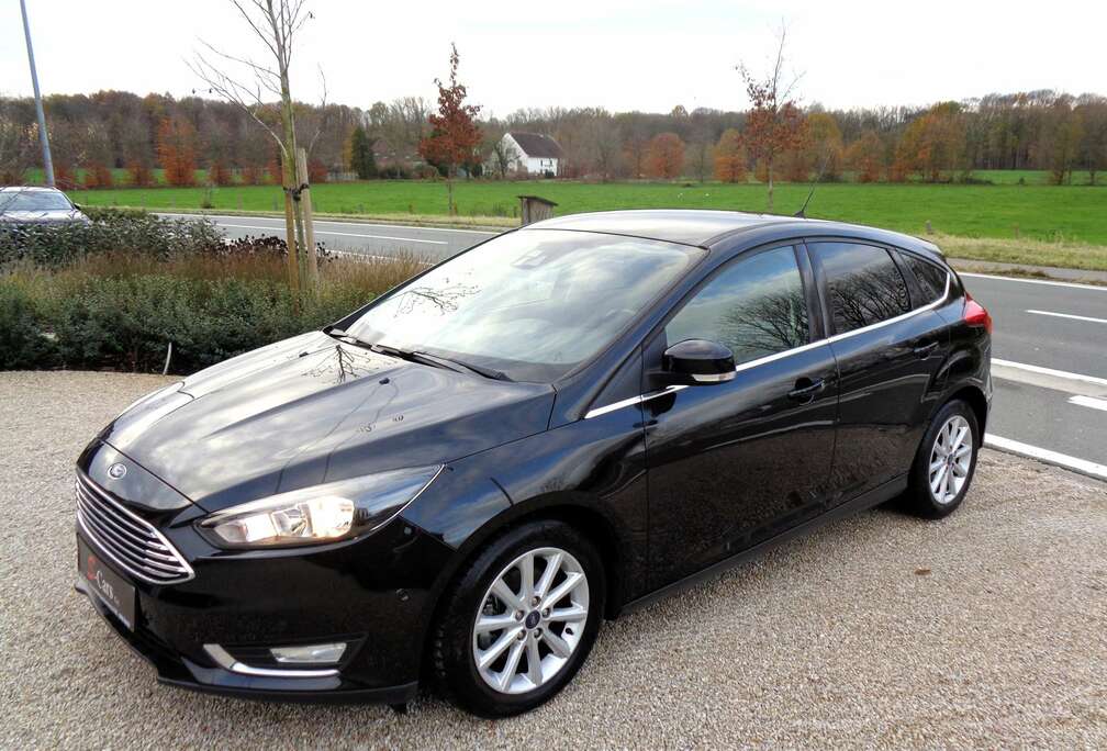 Ford Focus 1.0 EcoBoost ECOnetic Tech. Titanium