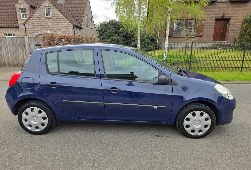 Renault Clio 1.2i / 1ste eigenaar / gekeurd voor verkoop