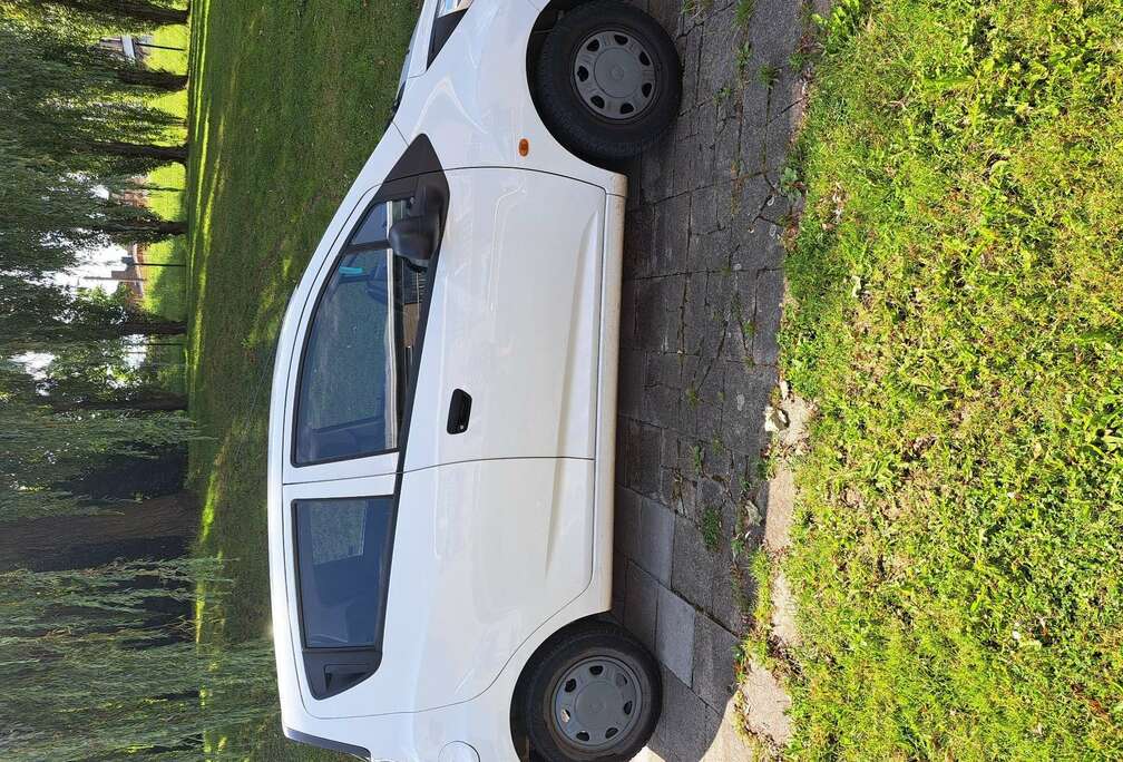 Chevrolet 1.0i