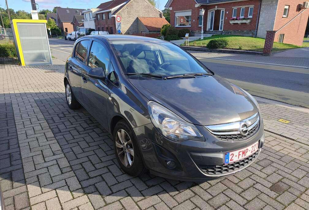 Opel 1.4  100 ch  Color Edition