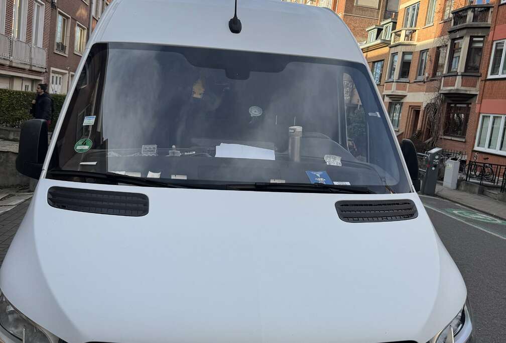 Mercedes-Benz 314 2.1 CDI L2H2 RWD Functional