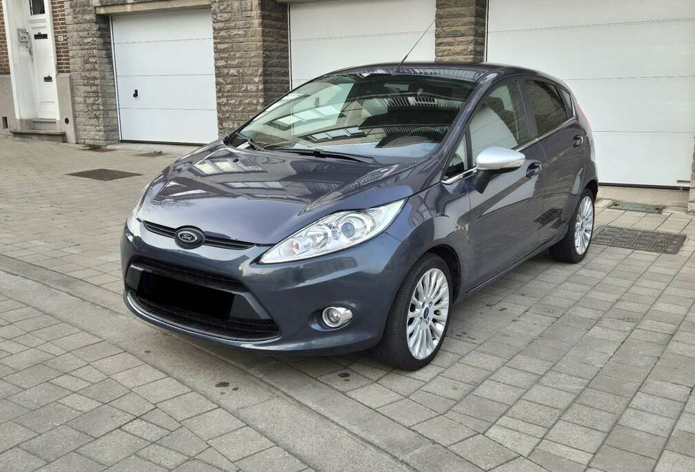 Ford 1.4i Titanium