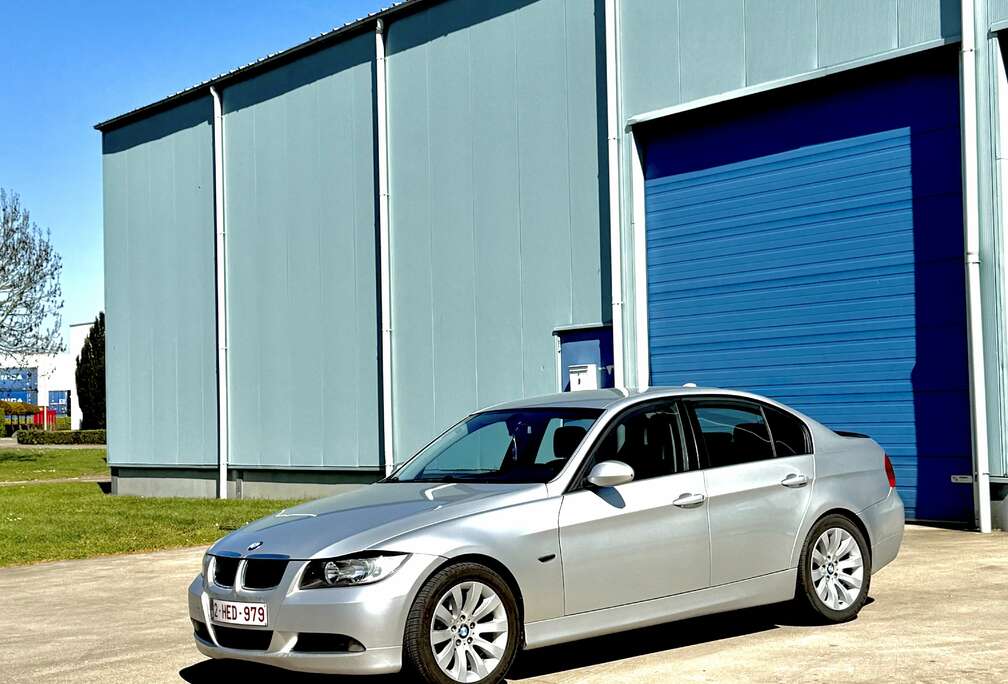 BMW 318i