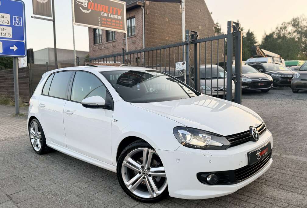 Volkswagen R-LINE AUTOMAAT 1.4 TSI PANO XENON FULL OPTION
