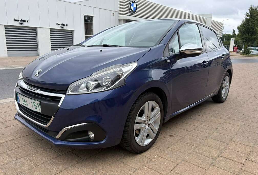 Peugeot 208 1.2i  Active