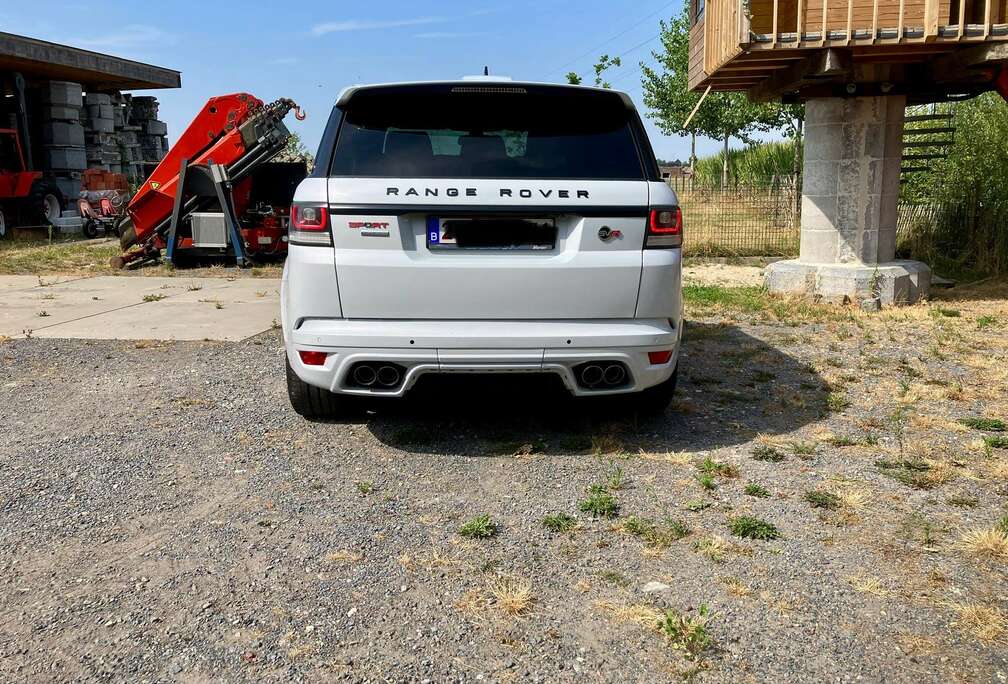 Land Rover 4.4 SDV8 Autobiography Dynamic
