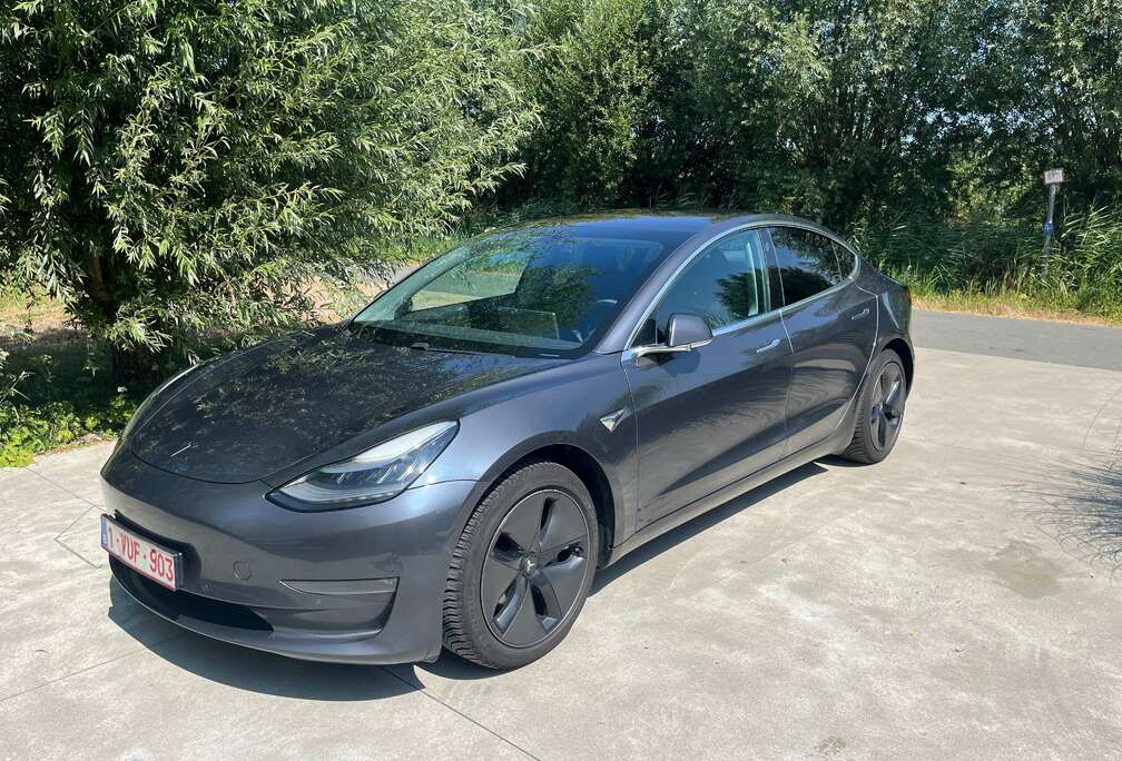 Tesla Model 3 75 kWh Long-Range Dual Motor