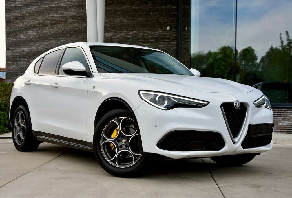 Alfa Romeo Stelvio 2.0 Turbo 16V AT8-Q4 Sprint