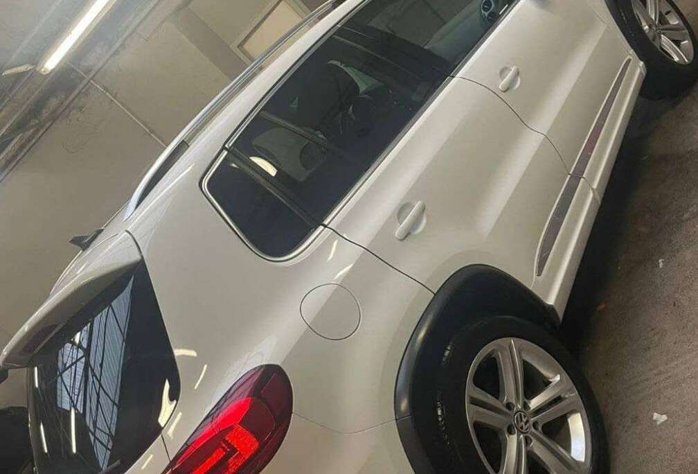 Volkswagen 2.0 TDi R-LINE