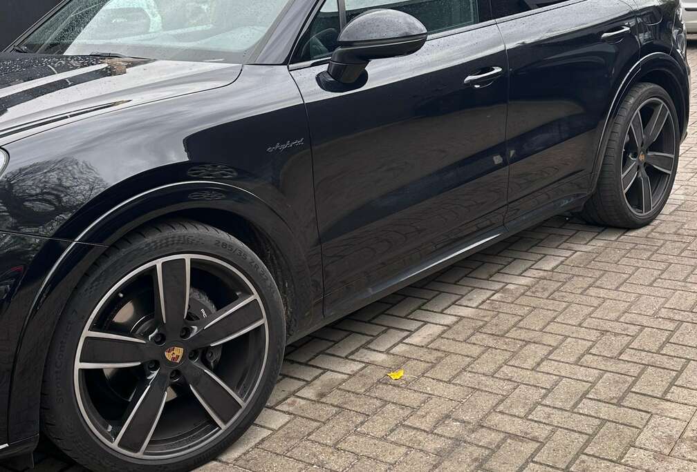 Porsche Cayenne 3.0i V6 PHEV Tiptronic S