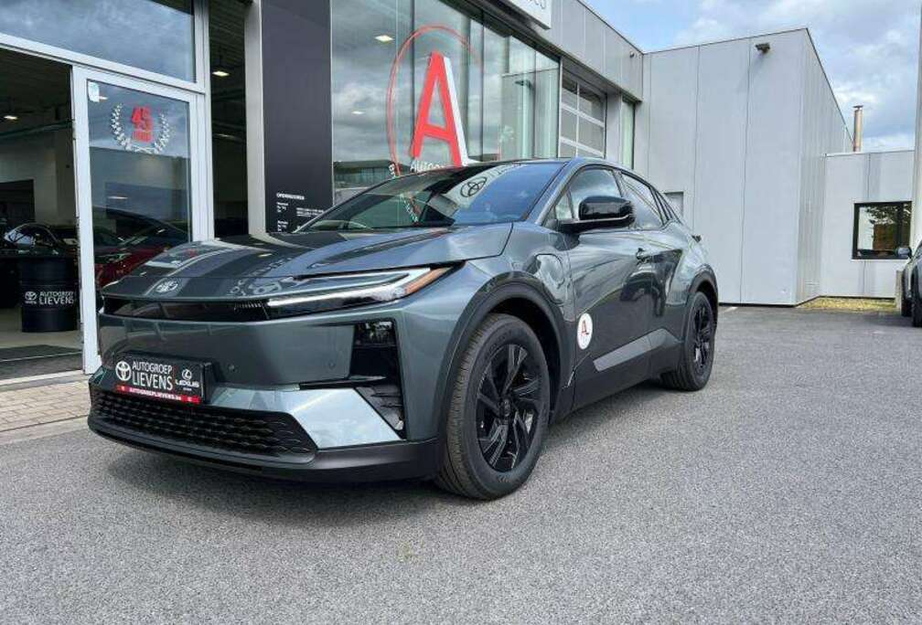 Toyota 77KW BUSINESS