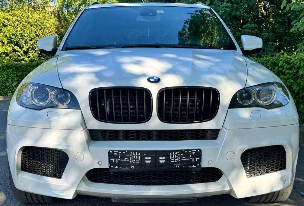 BMW X5 M 4.4iA V8