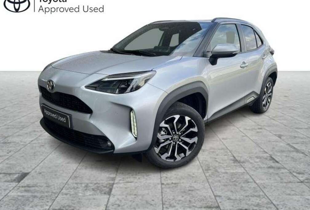Toyota 1.5 Hybrid Executive + Trekhaak