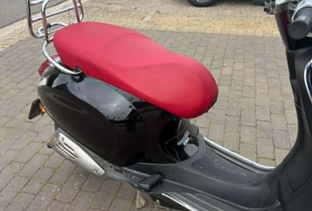 Piaggio 2 TAKT 49 CC