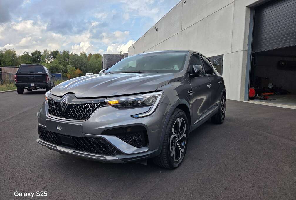 Renault Arkana E-TECH 1.6i E-Tech Engin. Fast Track