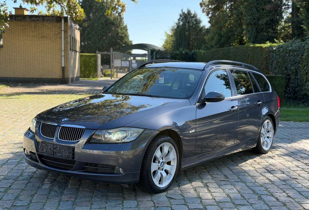 BMW Touring 325iX