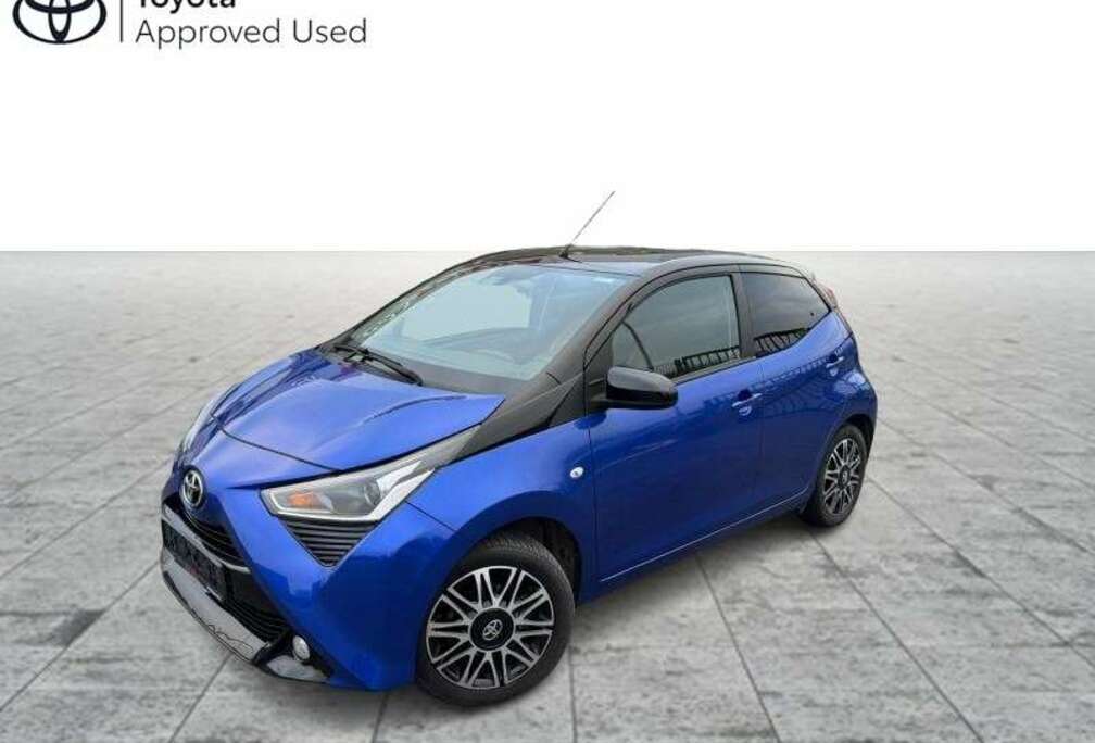 Toyota 1.0 VVT-i 5MT x-clusiv II