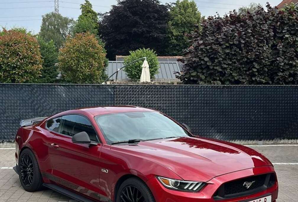 Ford Fastback 5.0 Ti-VCT V8 GT