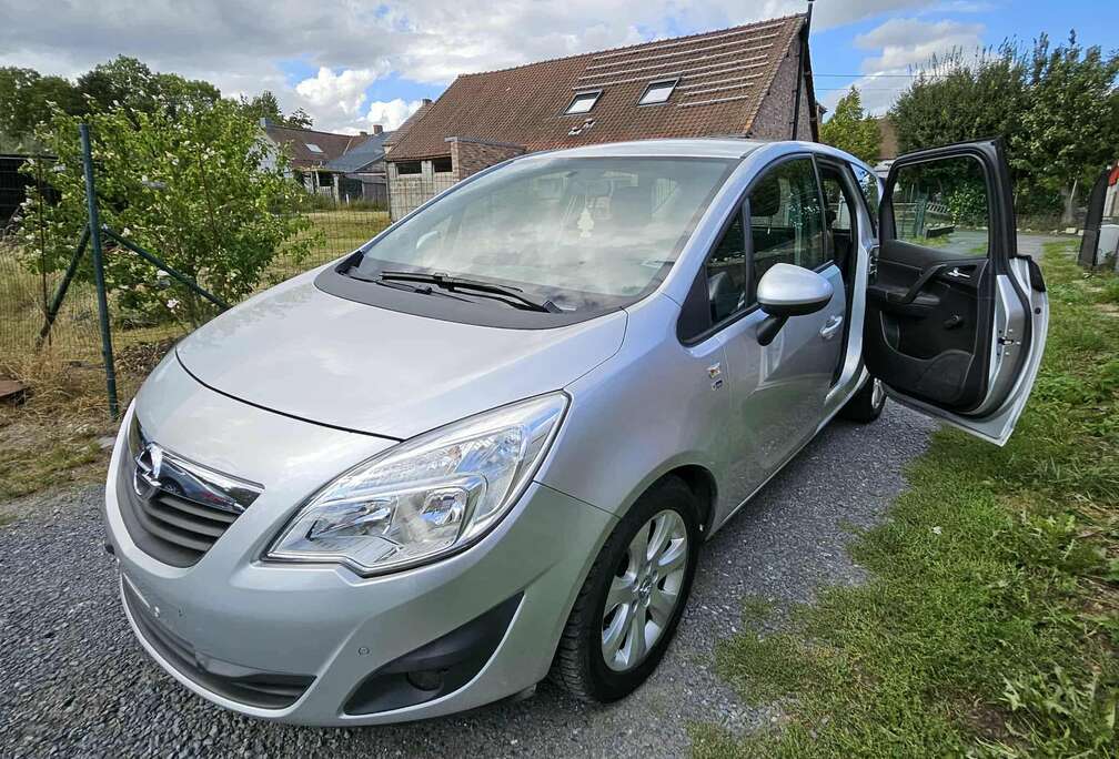 Opel 1.4i Cosmo