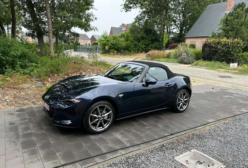 Mazda MX-5 RF SKYACTIV-G 2.0 Exclusive-Line