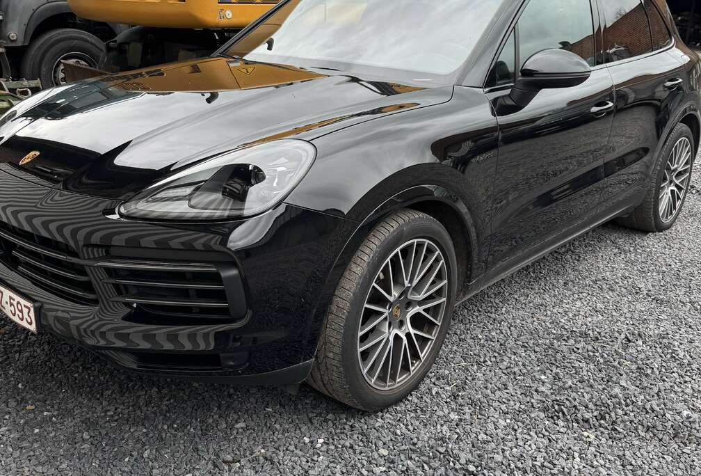 Porsche Cayenne 3.0i V6 PHEV Tiptronic S Platinum