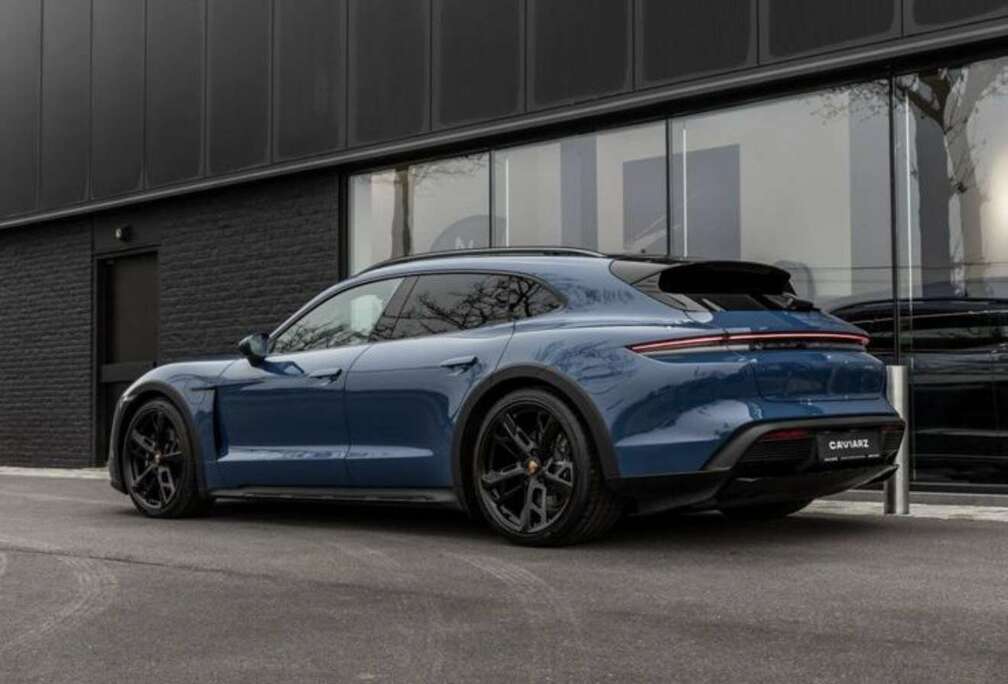 Porsche Cross Turismo - FULL OPTION - Passenger Display