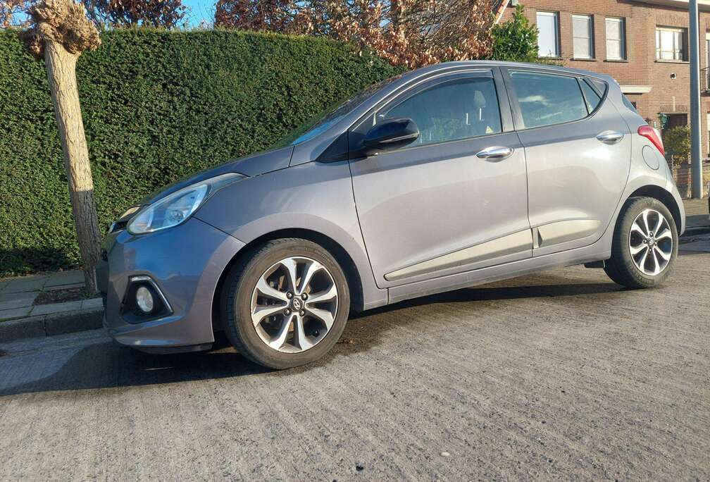 Hyundai Hyundai i10 1.2 Sky MT5