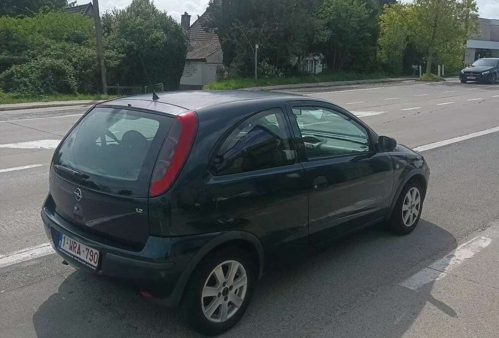 Opel 1.2i XE 16v Edition Kim Clijsters