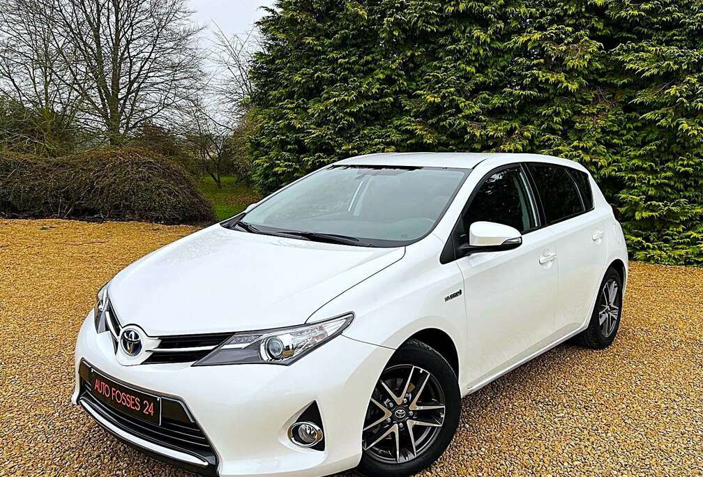 Toyota 1.8i HSD Lounge E-CVT HYBRID EV-Mode 67.000 KM