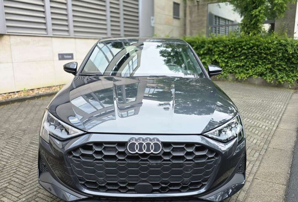 Audi Sportback 30 TFSI MHEV Business Edition Attraction