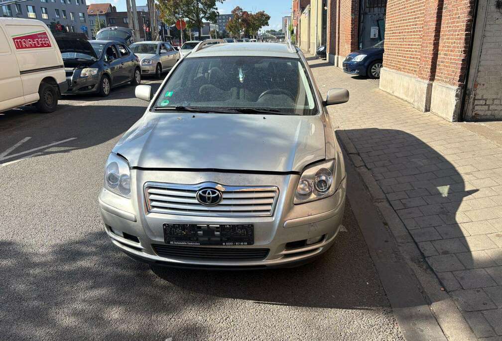 Toyota 1.8i VVT-i 16v Linea Luna