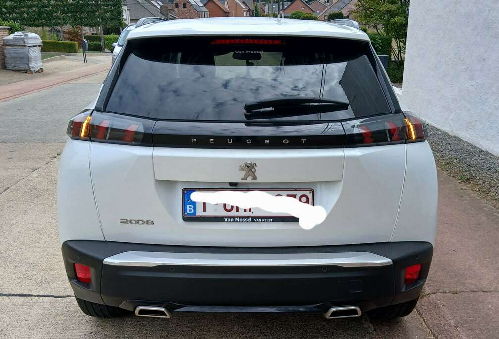 Peugeot 2008 PureTech 130 EAT8 Allure