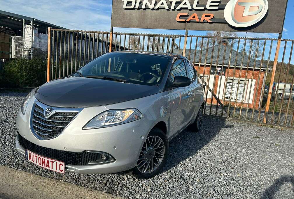 Lancia Ypsilon 0.9 TwinAir Gold