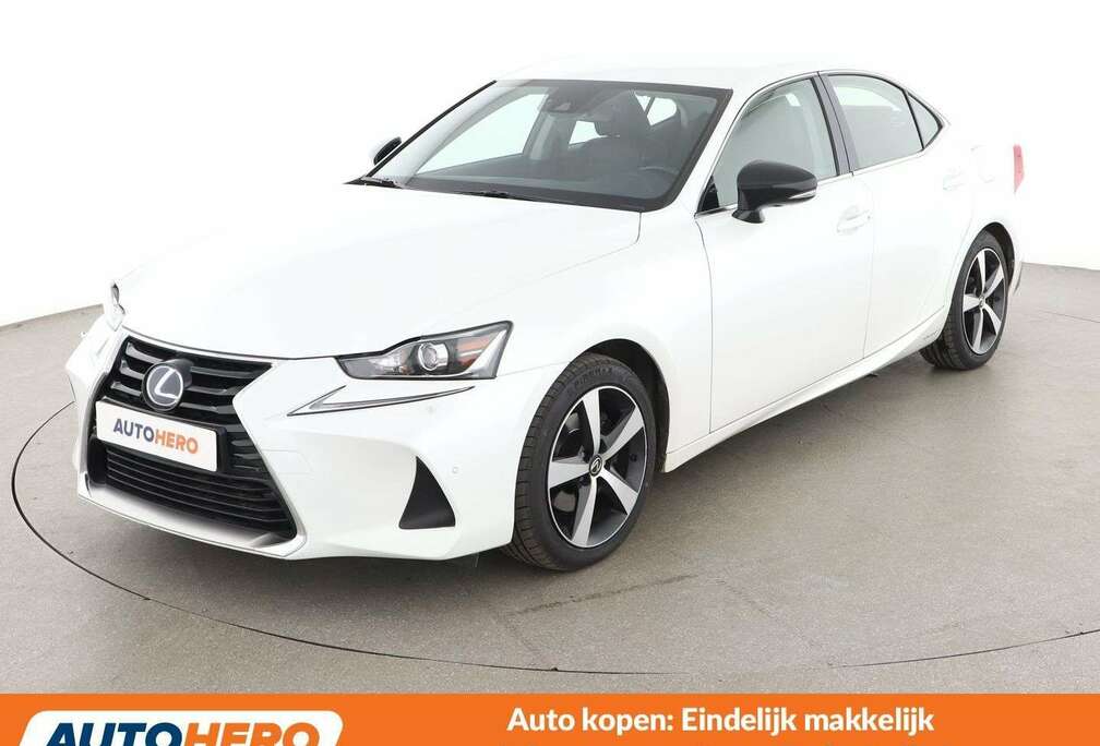 Lexus IS 300h Executive