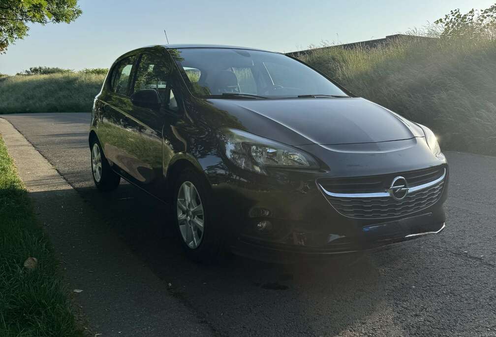 Opel 1.3 CDTI Black Edition