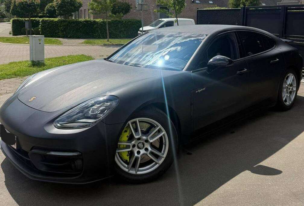 Porsche Panamera 4 e-Hybrid 2.9 (340 kW)