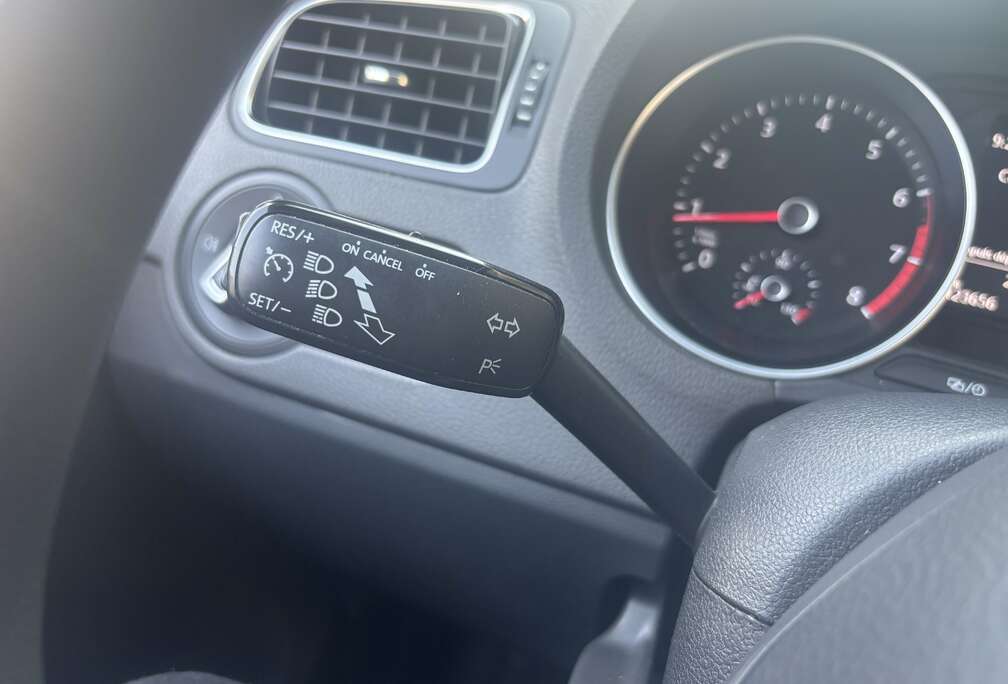 Volkswagen 1.0 75 Trendline **  Aucun frais à prévoir **