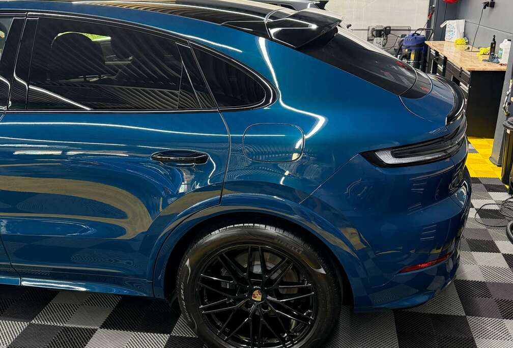 Porsche Cayenne Coupé E-Hybrid 3.0 Turbo V6 (346 kW)
