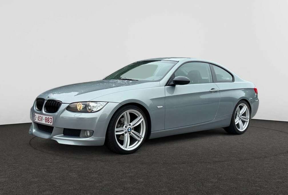 BMW BMW 320i Coupé M-pakket