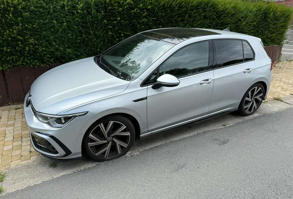 Volkswagen Golf 1.5 eTSI R-Line Business Premium DSG
