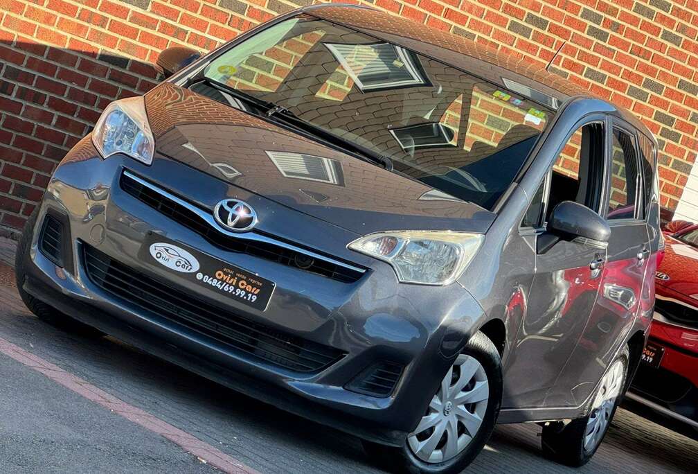 Toyota // PARFAIT ÉTAT //