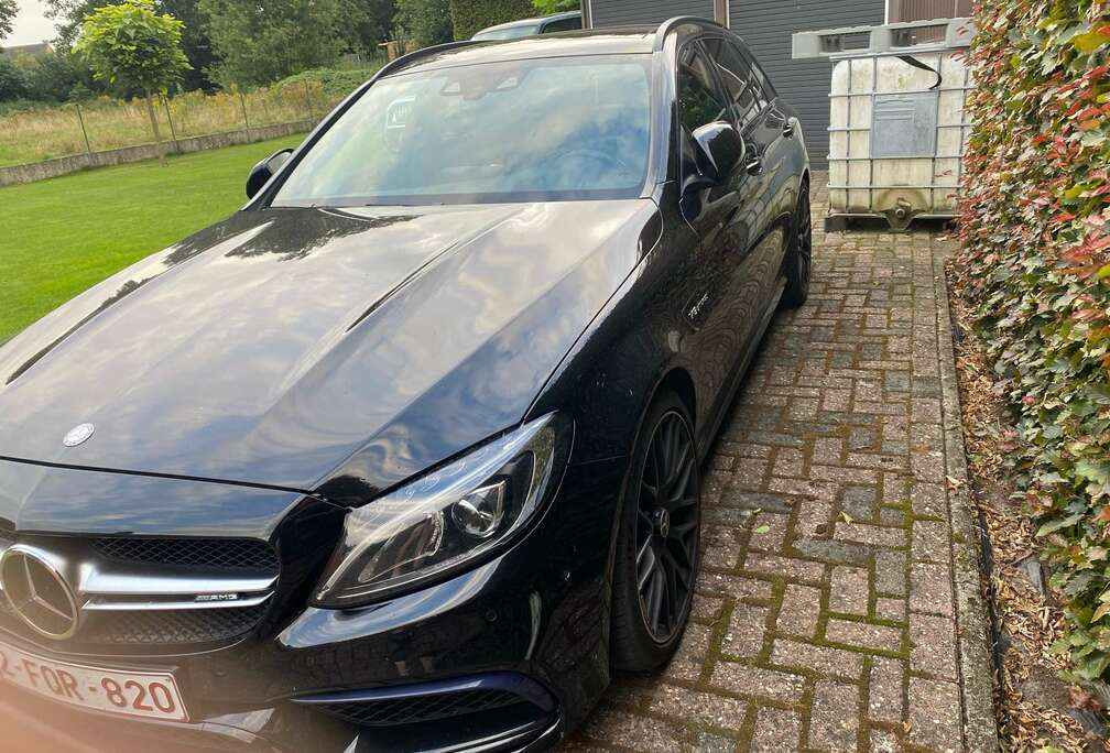 Mercedes-Benz c63 s lichte vracht