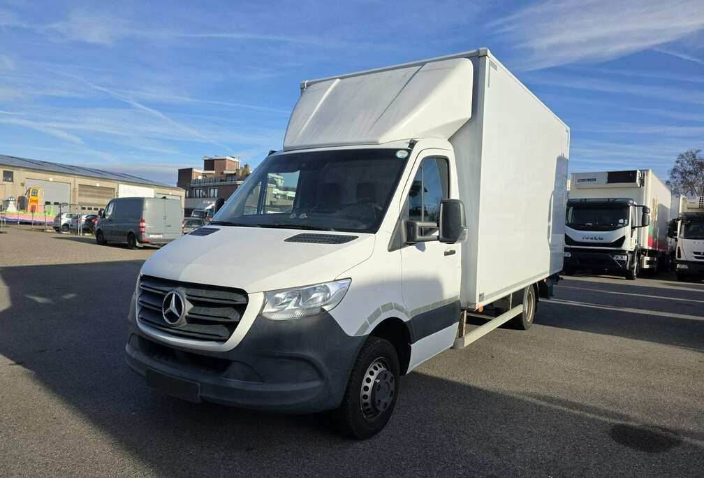 Mercedes-Benz 516 (Stock ID 53790)