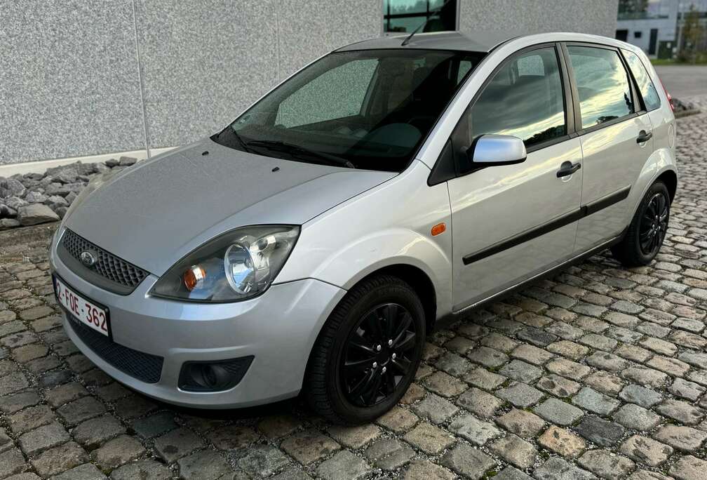 Ford Ford Fiesta 1.4 Benzine Gekeurd Voor Verkoop AIRCO