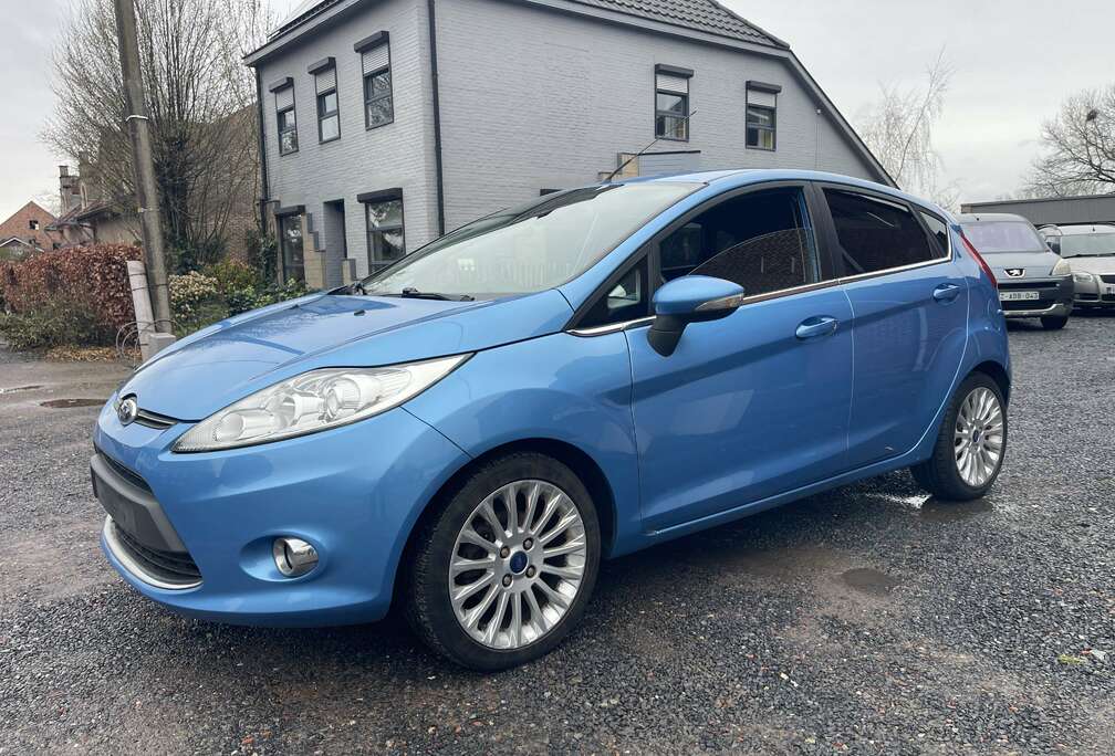 Ford Fiesta 1.25i Benzine,Airco,Sensoren,5 deurs,...