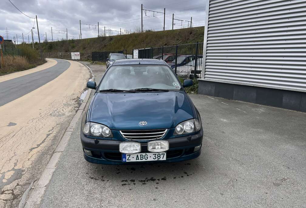 Toyota 2.0 i ONLY FOR EXPORT