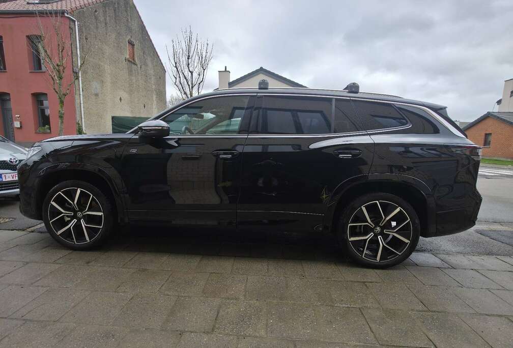 Volkswagen eHybrid 1.5 TSI R-Line Business Premium DSG (200 k