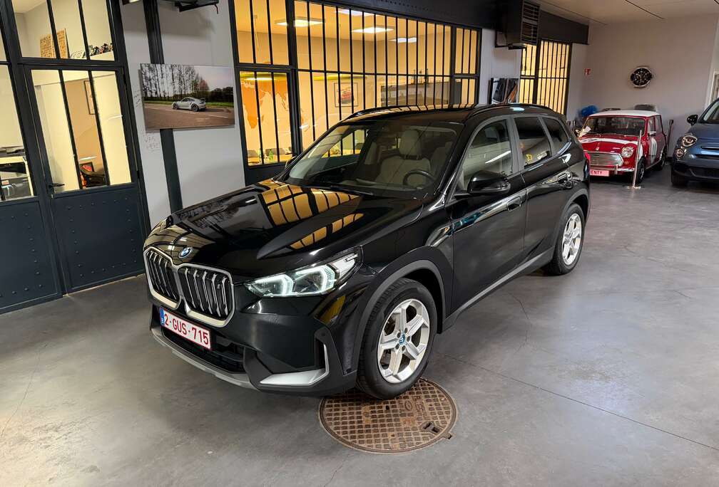 BMW iX1 66.5 kWh xDrive30